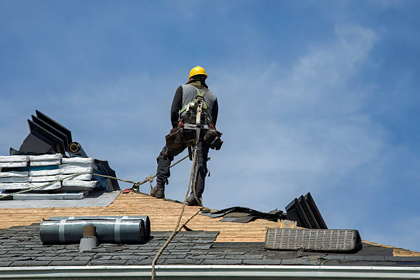 Professional Gutter Installation technician working in Eureka, CA